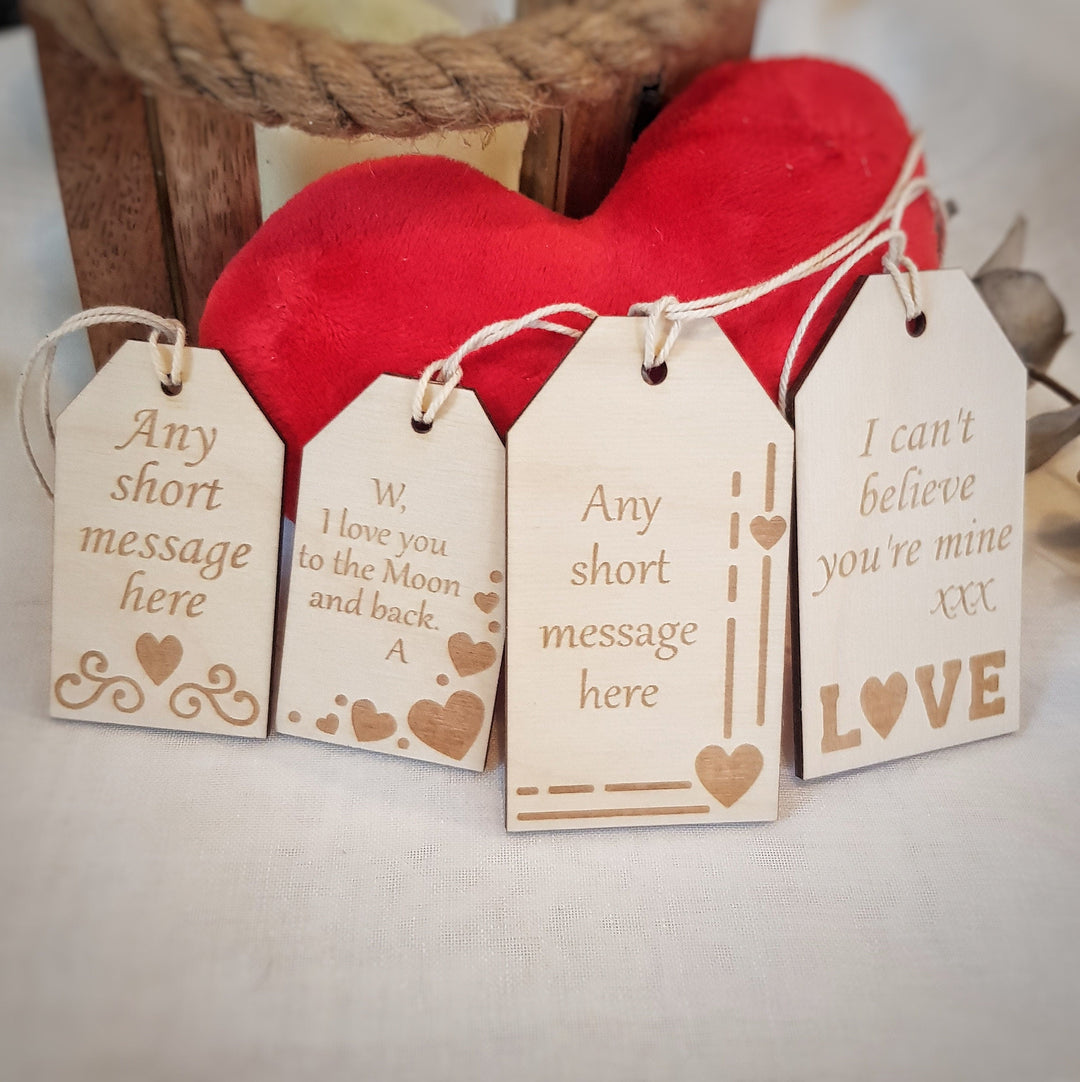 Romantic Wooden Keepsake Token - Personalised Love Plaque for Valentine's Wedding Anniversary Celebration