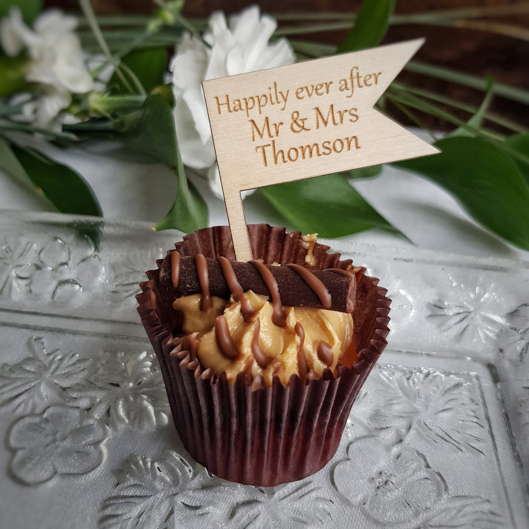 Personalised Cupcake Toppers: Rustic Wooden Party Decoration - Round