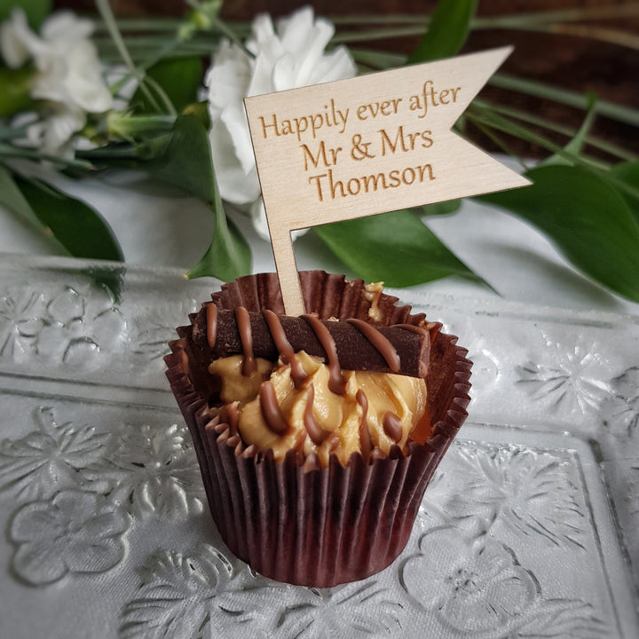 Personalised Cupcake Toppers: Rustic Wooden Party Decoration - Round
