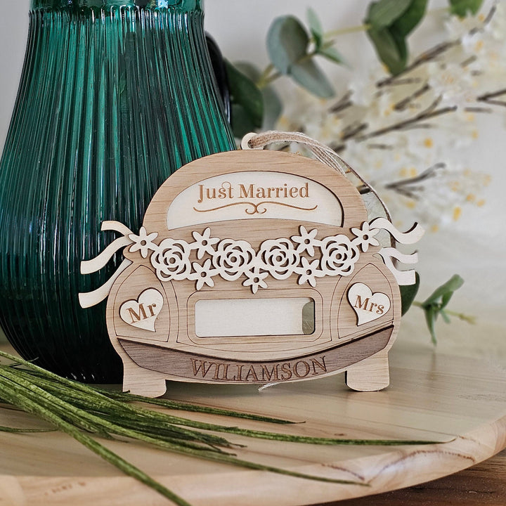 Personalised Wedding Gift Card Holder - Just Married Congratulations Wooden Card Box, Bride and Groom, Mr and Mrs Gift, Newly Married Couple