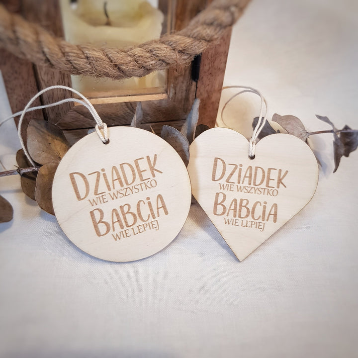 Engraved wooden plaque - Dziadek wie wszystko Babcia wie lepiej