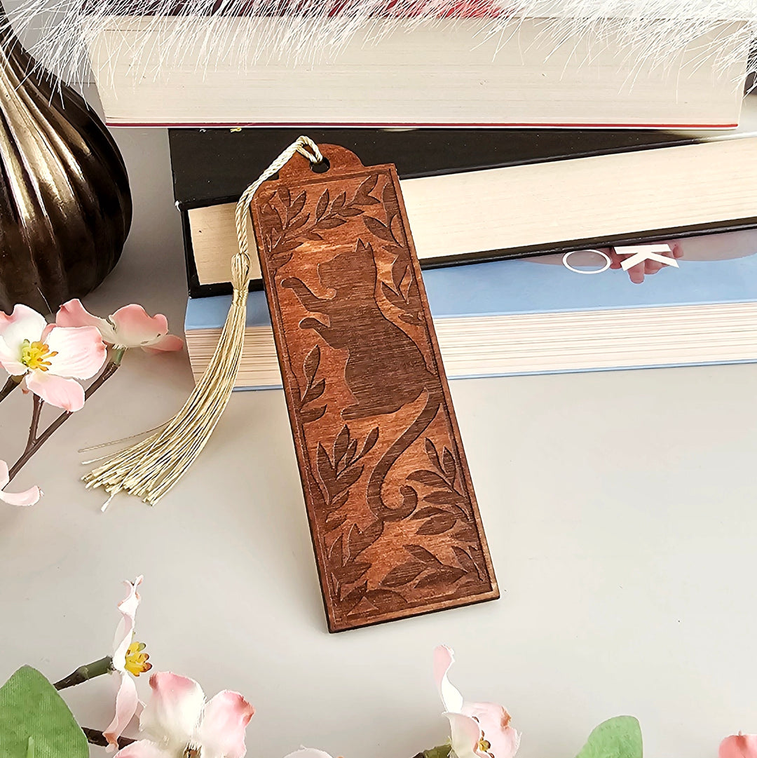 Cat Wooden Bookmark – Personalised Gift for Readers & Cat Lovers