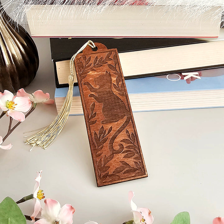 Cat Wooden Bookmark – Personalised Gift for Readers & Cat Lovers