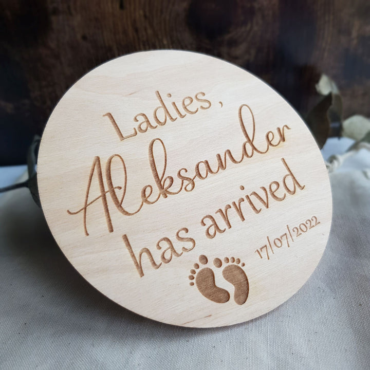 Personalised Baby Boy Birth Announcement Plaque - Wooden Milestone Disc, Photo Props Disc, New Baby Keepsake, Social Media Flat Lay Prop