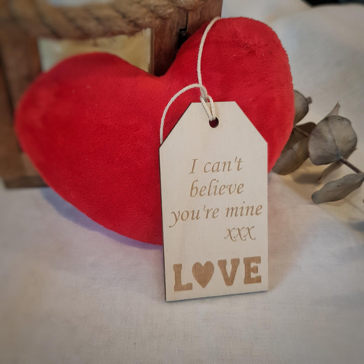 Romantic Wooden Keepsake Token - Personalised Love Plaque for Valentine's Wedding Anniversary Celebration