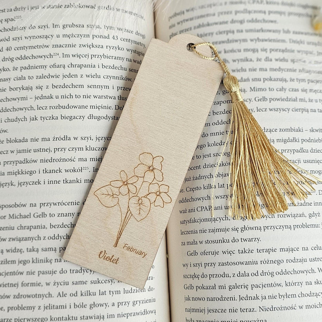Birth Flower Bookmark February Violet - Personalised Wooden Gift for Book Lovers