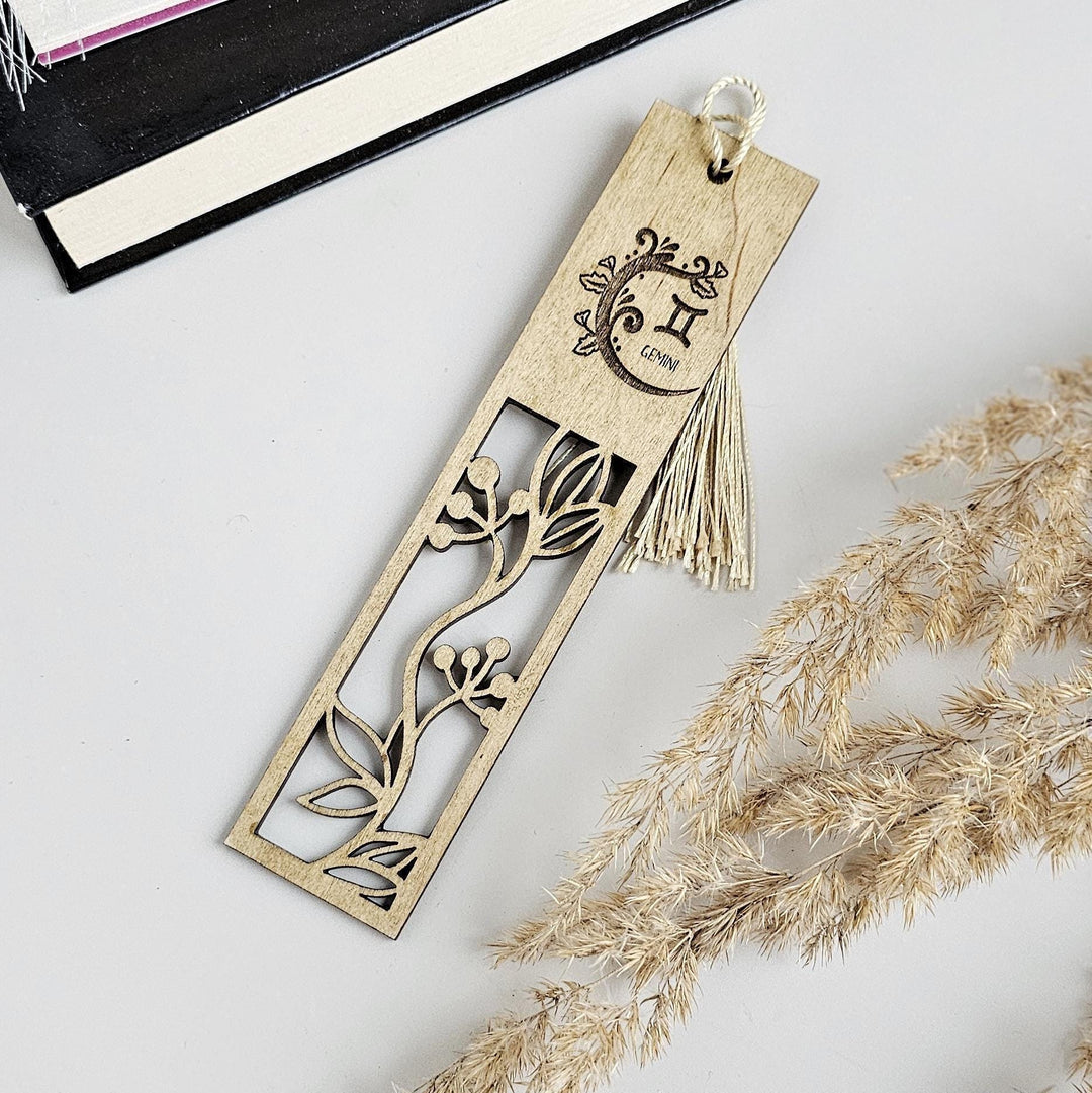 Custom Zodiac Bookmark with Tall Leaves Cut-Out - Wooden Engraved Gift