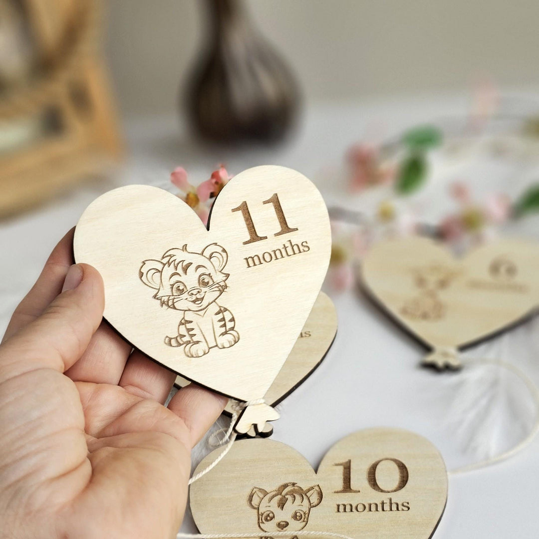 Wooden Baby Milestone Cards 1–12 Months | Baby Photo Props Keepsake