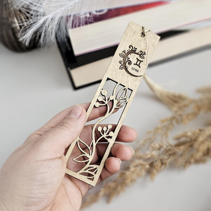 Custom Zodiac Bookmark with Tall Leaves Cut-Out - Wooden Engraved Gift