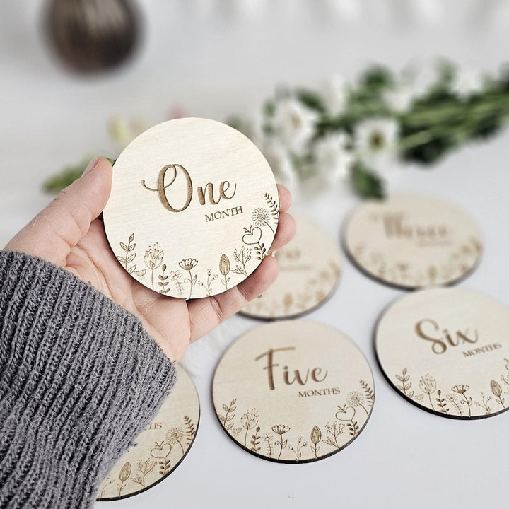 Baby Milestone Cards – Personalised Wooden Month Discs | Floral Baby Memory Keepsakes