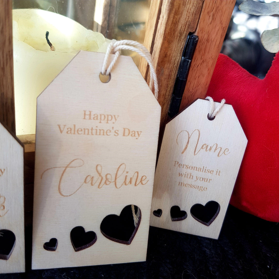 Happy Valentine's Day Gift Tag - Customisable Romantic Keepsake for Wedding Anniversary Celebration, Personalised Wooden Ornament