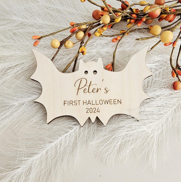 Personalised Wooden Bat Disc - Halloween Party Invitations  Decorations