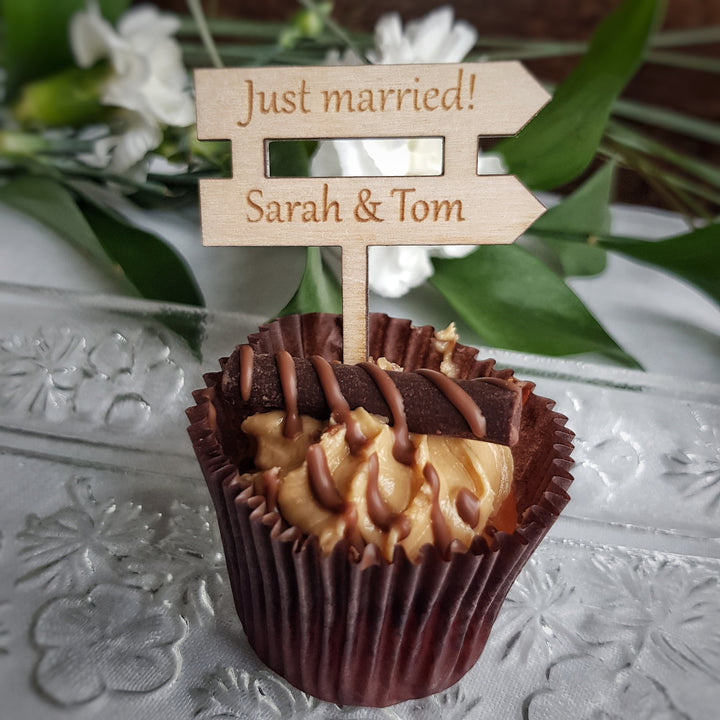 Personalised Cupcake Toppers: Rustic Wooden Party Decoration - Round