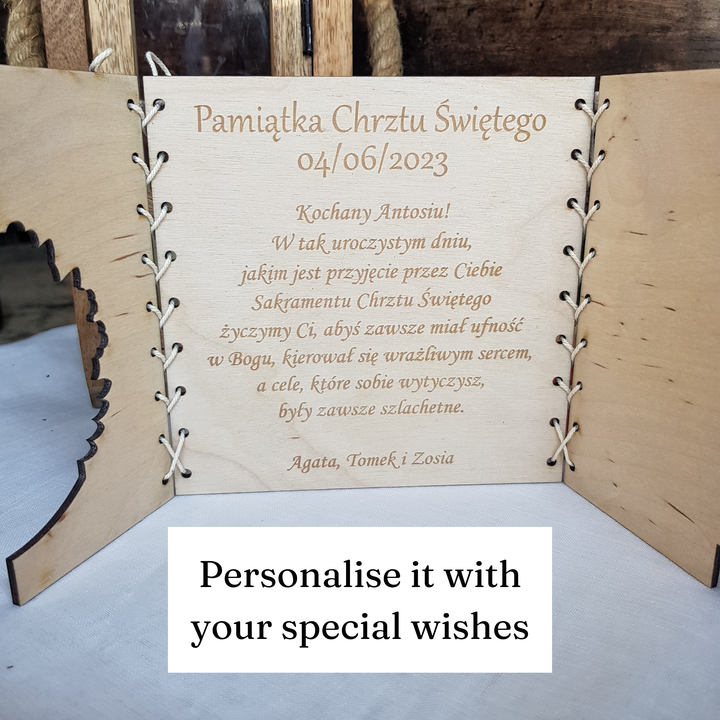 a wooden plaque with a message in Polish, which appears to be a personalised message or a wedding invitation.