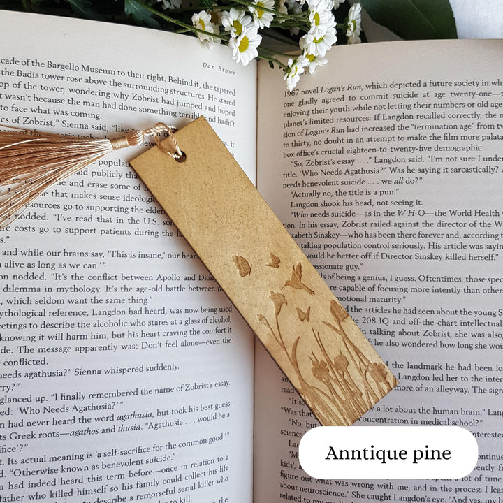 Personalized Floral Engraved Wooden Bookmark with Custom Message - Ideal Gift for Book Lovers