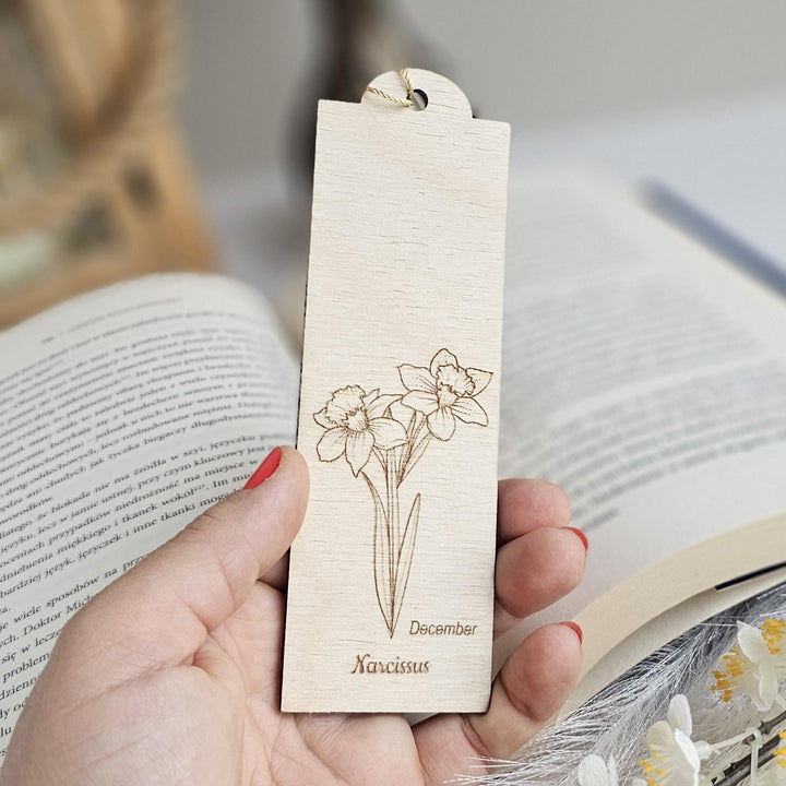 Birth Flower Bookmark December Narcissus - Personalised Wooden Gift for Book Lovers