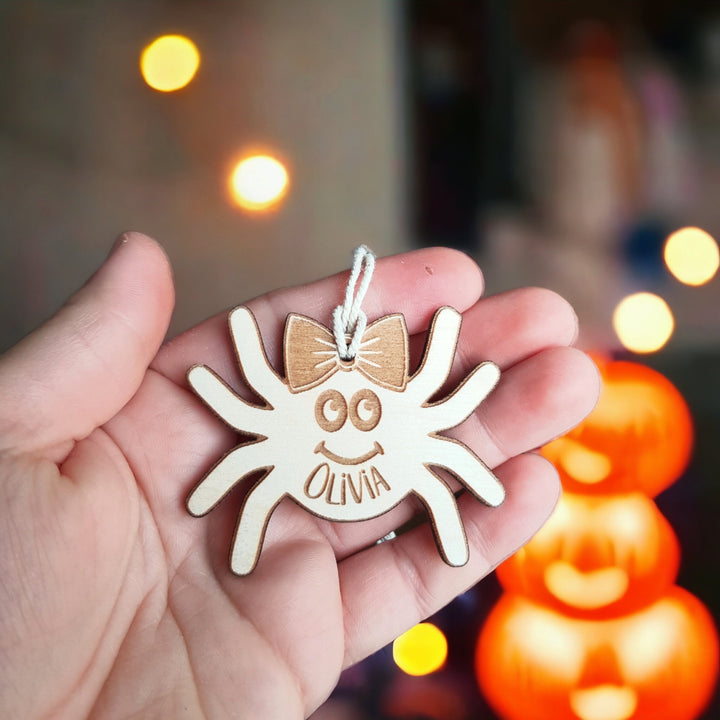 Personalised Halloween Spider Name Tag – Wooden Trick or Treat Bag Tag