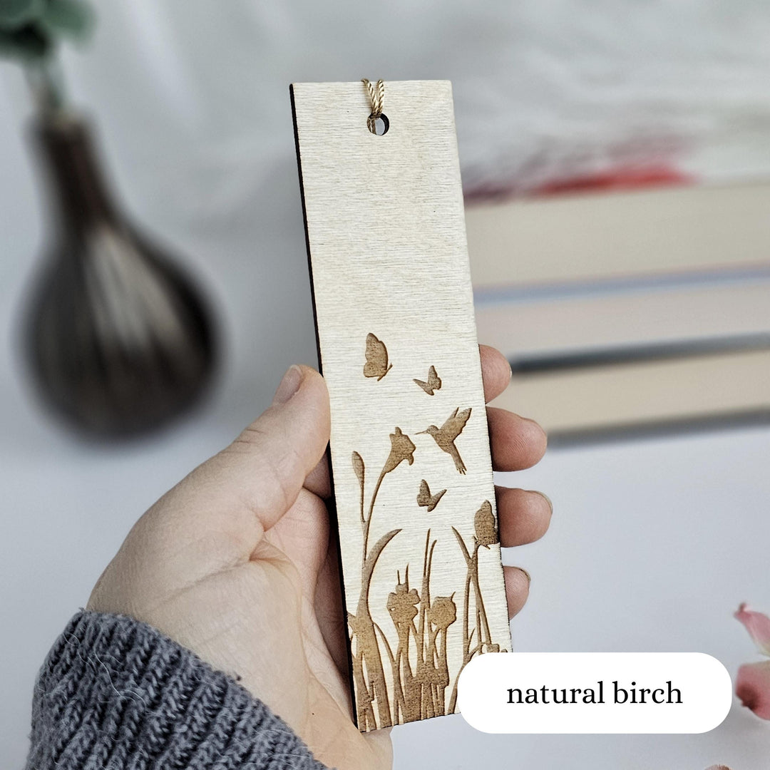 Personalized Floral Engraved Wooden Bookmark with Custom Message - Ideal Gift for Book Lovers