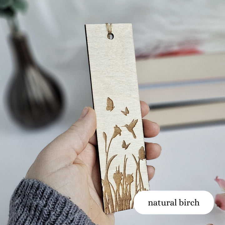 Personalized Floral Engraved Wooden Bookmark with Custom Message - Ideal Gift for Book Lovers