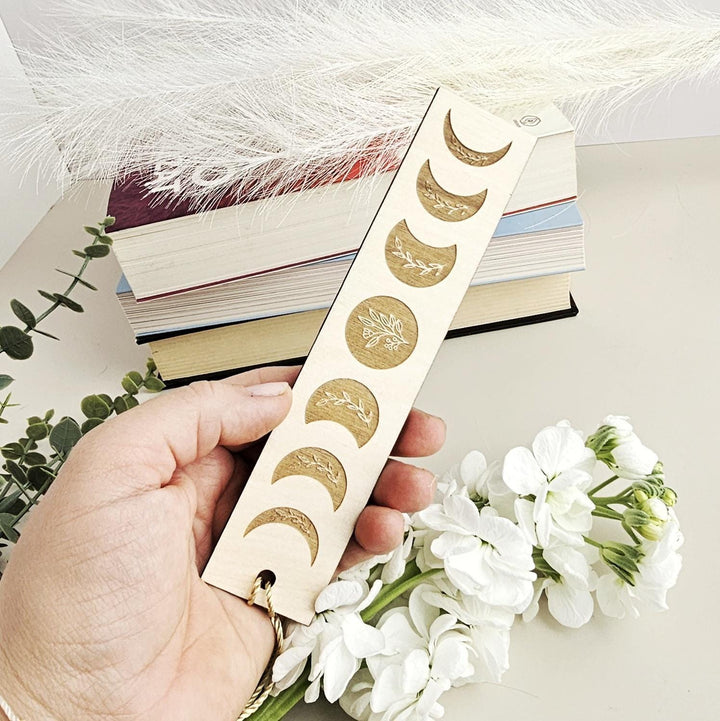 Bookmark Celestial Floral Moon Phase - Personalised Engraved Book Love's Gift - A Mistical Wooden Present for Readers