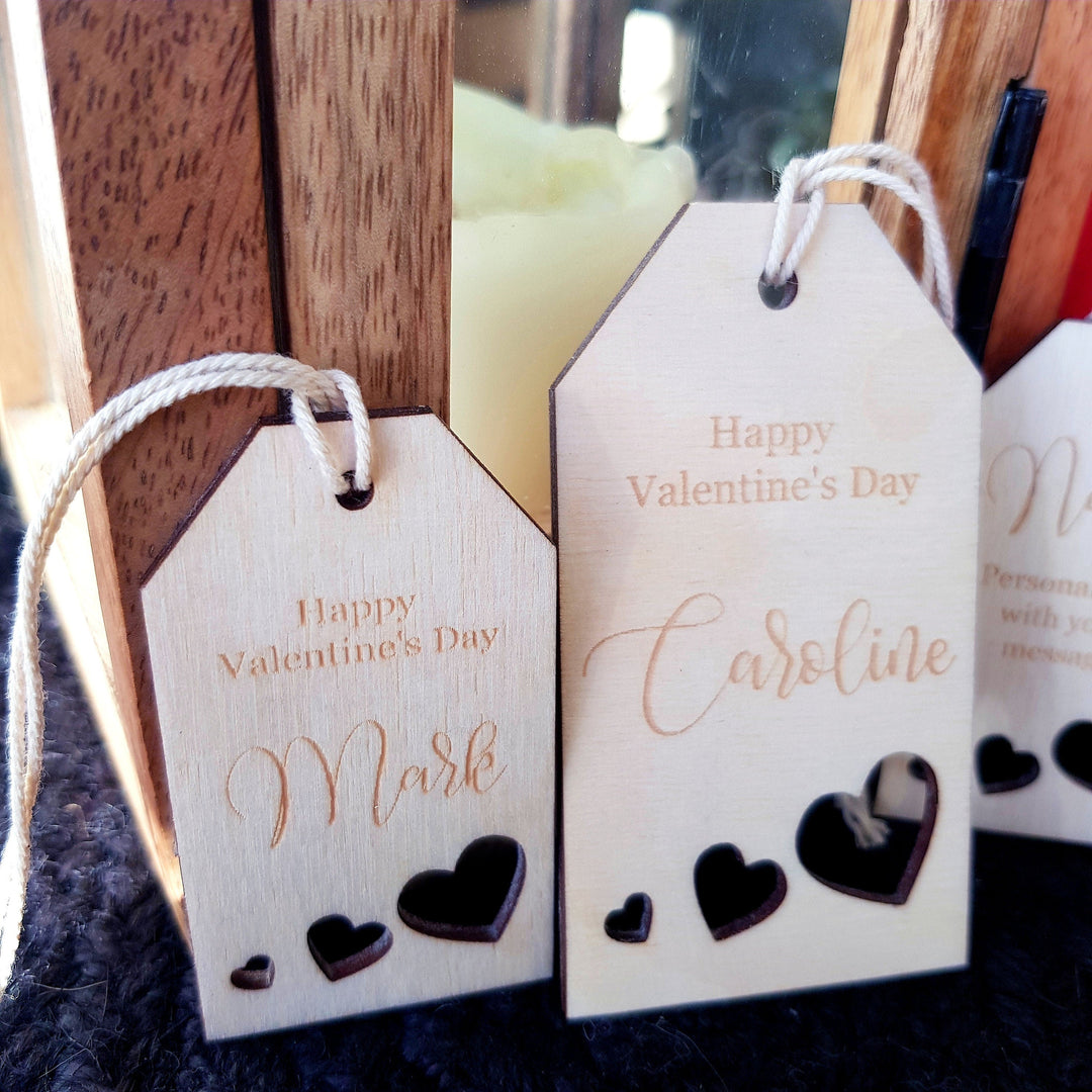 Happy Valentine's Day Gift Tag - Customisable Romantic Keepsake for Wedding Anniversary Celebration, Personalised Wooden Ornament