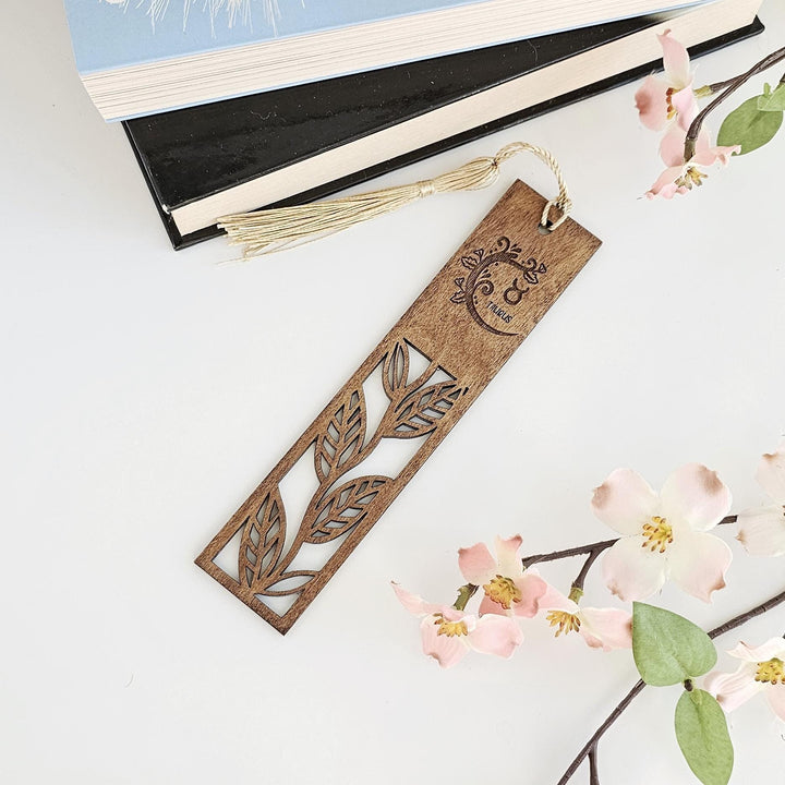 Personalised Zodiac Sign Bookmark - Leaf Wooden Cut-Out