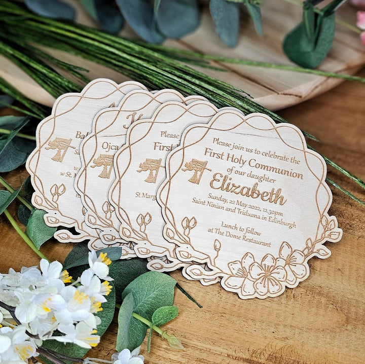 Personalised First Holy Communion Wooden Invitation - Rustic Floral wreath - Baptism Christening Confirmation Invite, Zaproszenie na Komunie