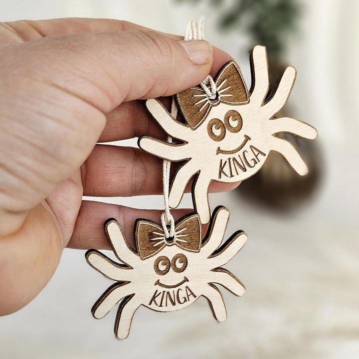 Personalised Halloween Spider Name Tag – Wooden Trick or Treat Bag Tag
