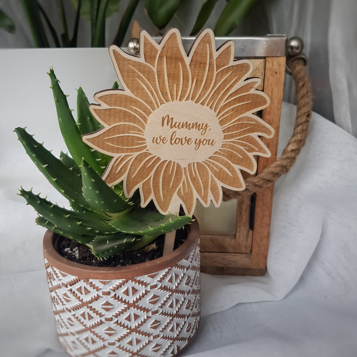 Personalised Sunflower Plant Lover Gift Tag - Wooden Flower Label for Valentines Day Mothers Day Teacher Appreciation Birthdays Anniversaries