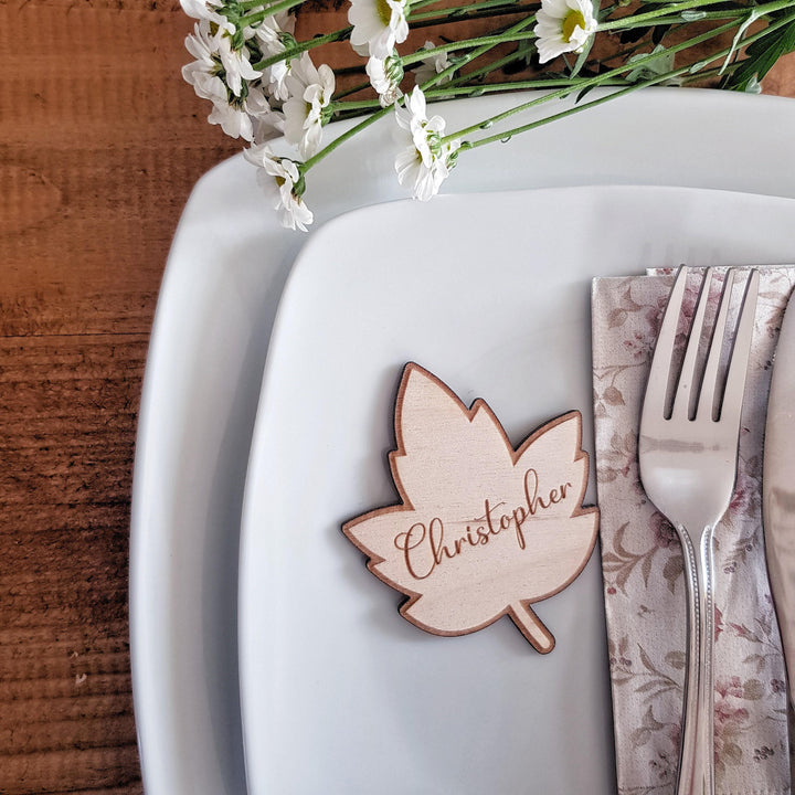 Personalised Maple Leaf Place Setting: Rustic Wood Fall Table Decor