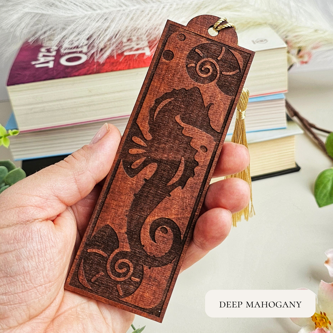 Personalised Seahorse Wooden Bookmark – Ocean-Themed Gift for Book Lovers