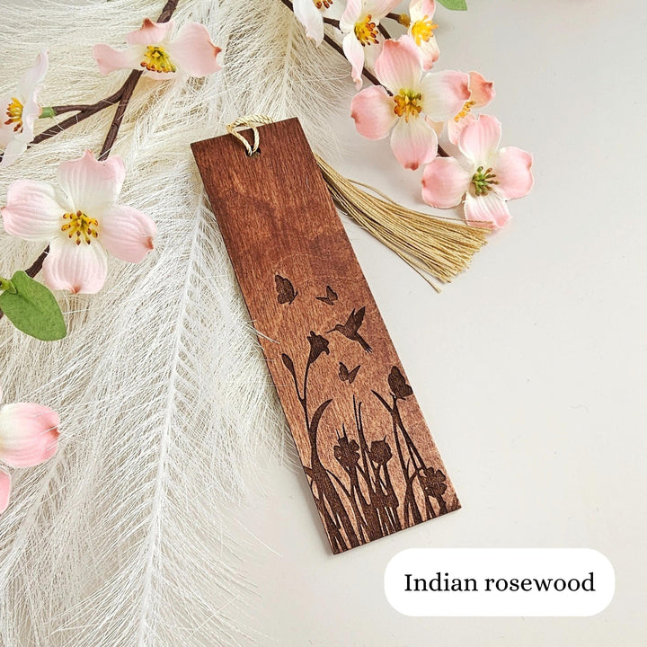 Personalized Floral Engraved Wooden Bookmark with Custom Message - Ideal Gift for Book Lovers