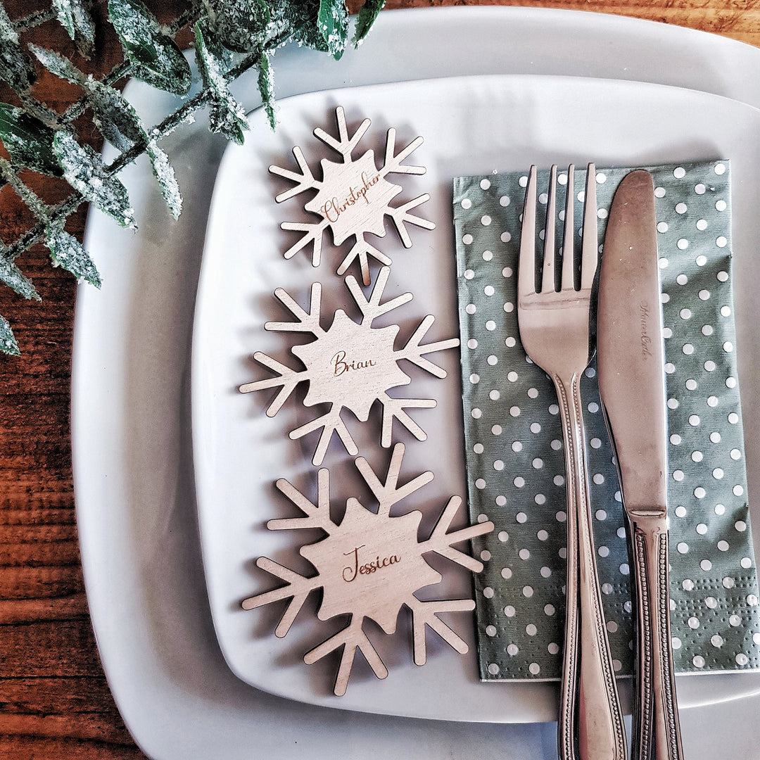 Personalised Rustic Wood Name Place Settings - Charming Christmas Table Decor for Winter Weddings  Family Gatherings