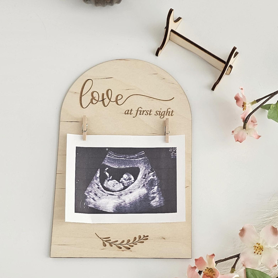 Personalised Pregnancy Sign – Engraved Baby Frame | Wooden Due Date Plaque