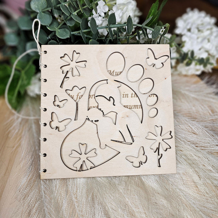 Personalised Mother’s Day Wooden Card with Footprint Cutout – Unique Gift for First Time Moms, New Mums, and Grandmothers