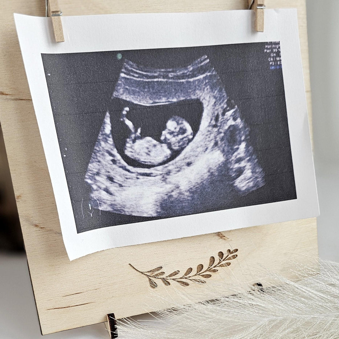 Pregnancy Announcement Sign – Personalised Engraved Wooden Plaque | Baby Shower Gift