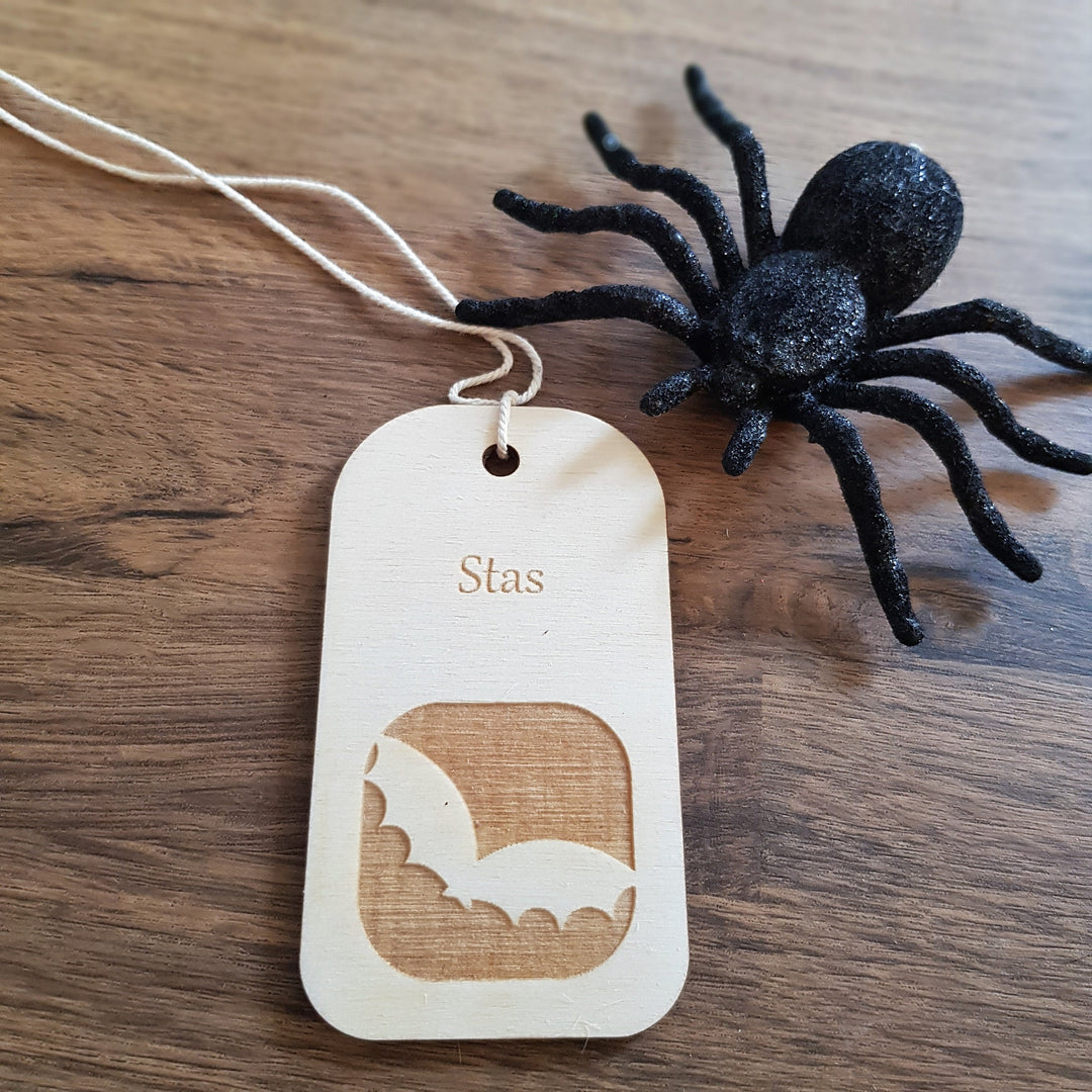 Personalised Halloween wooden basket tag, Spooky keepsake gift, Autumn ornament