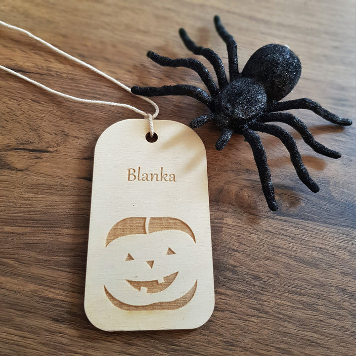 Personalised Halloween wooden basket tag, Spooky keepsake gift, Autumn ornament