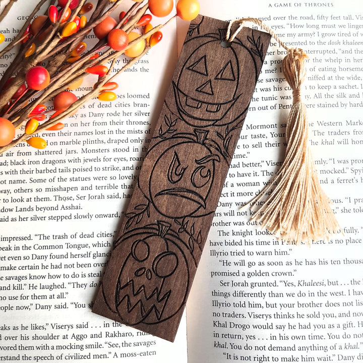 Pumpkin Fall Bookmark for the Autumn Festival, Halloween Ghost Bookmarks for Book Lovers, Birthday Gift, Spooky Reading Season