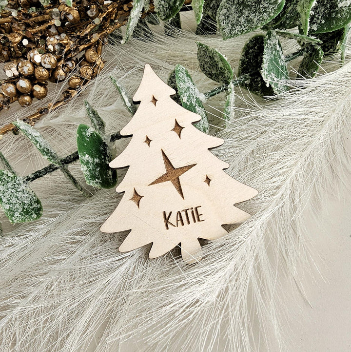 Christmas Place Setting Winter Weddings - Rustic Personalised Christmas Tree Table Decorations - Perfect for Christmas Dinners